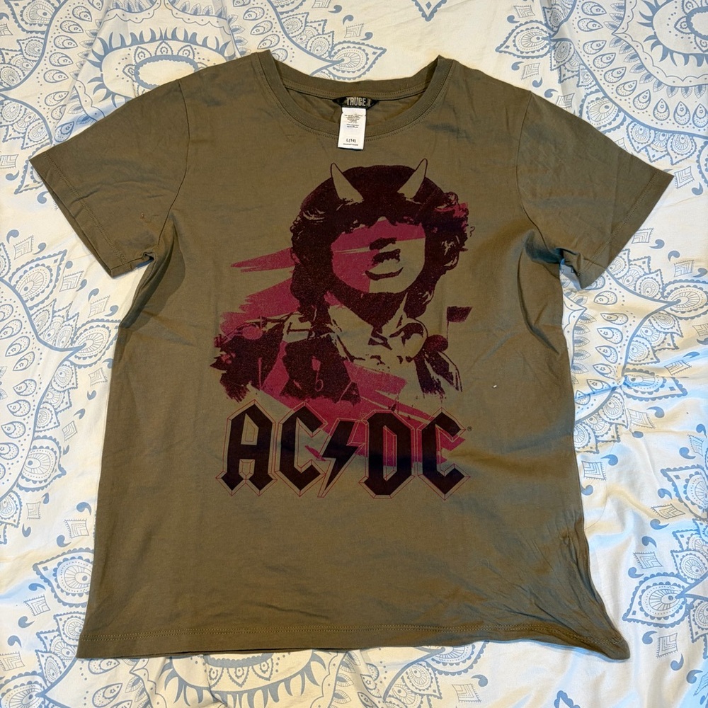 AC/DC Shirt Medium